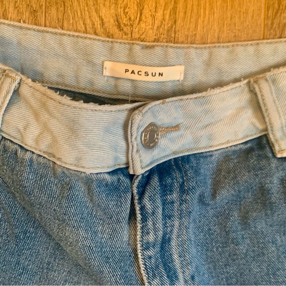 PacSun 90’s BF Carpenter Light Wash Denim Jeans - Picture 2 of 12